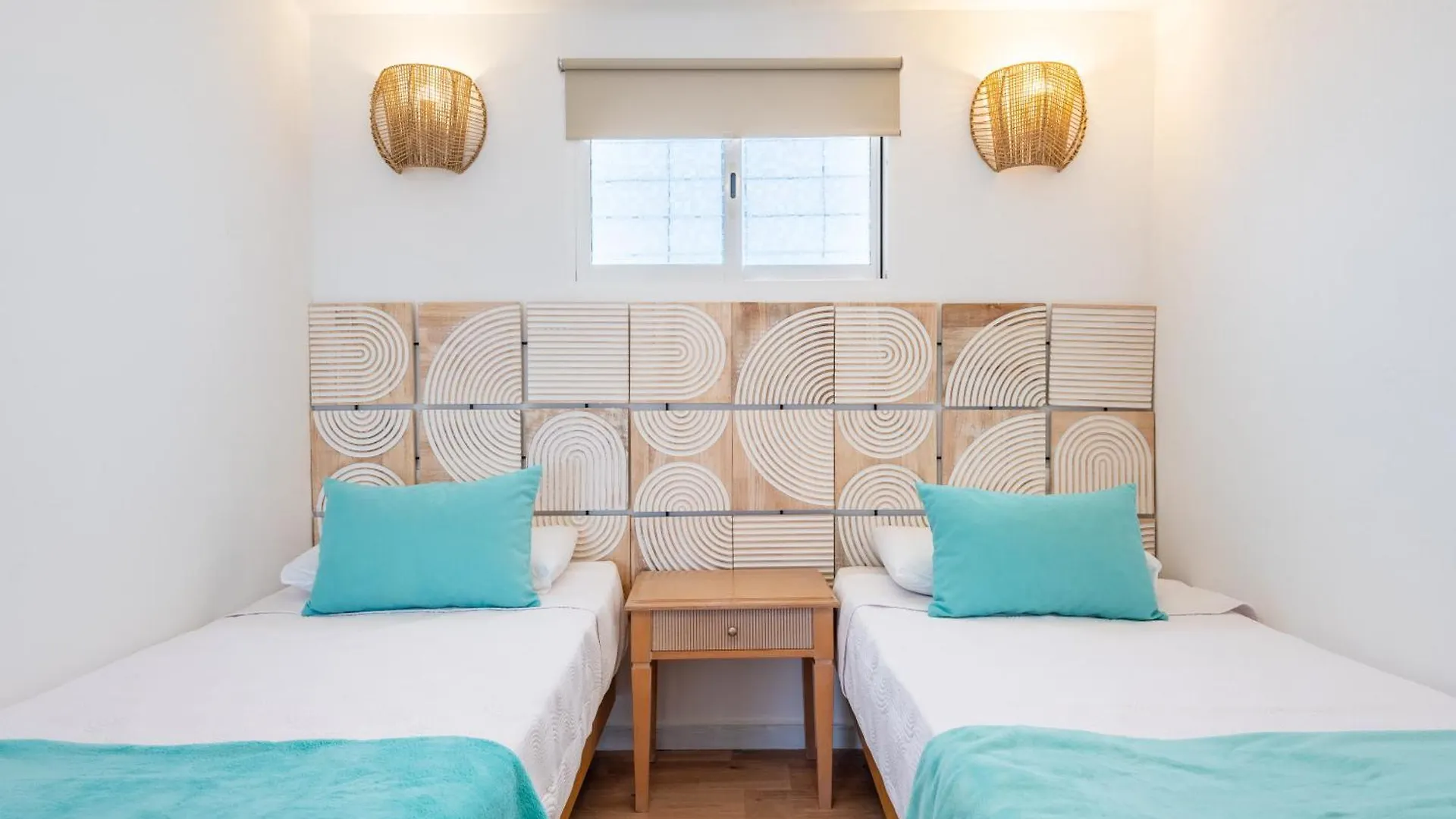 아파트 Beachfront Penthouse 콜로니아 산트 호르디